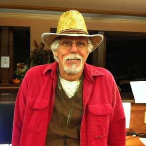 Meet your Posher, Dennis